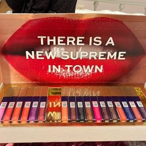 $15/pce MAKE Creme Supreme High Impact Lipstick